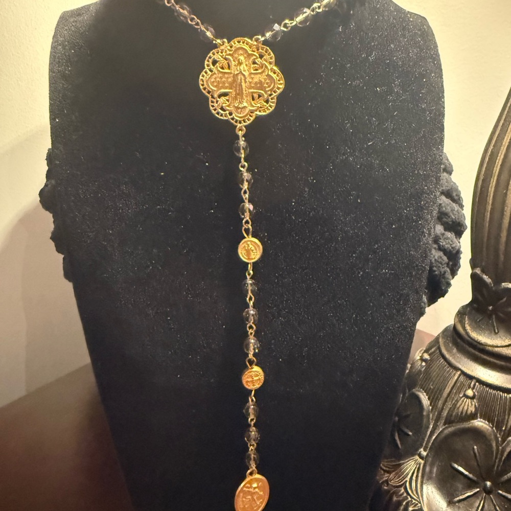 Gold Filigree Lariat Necklace - Elegant Women's Necklace - Picture 2 of 6